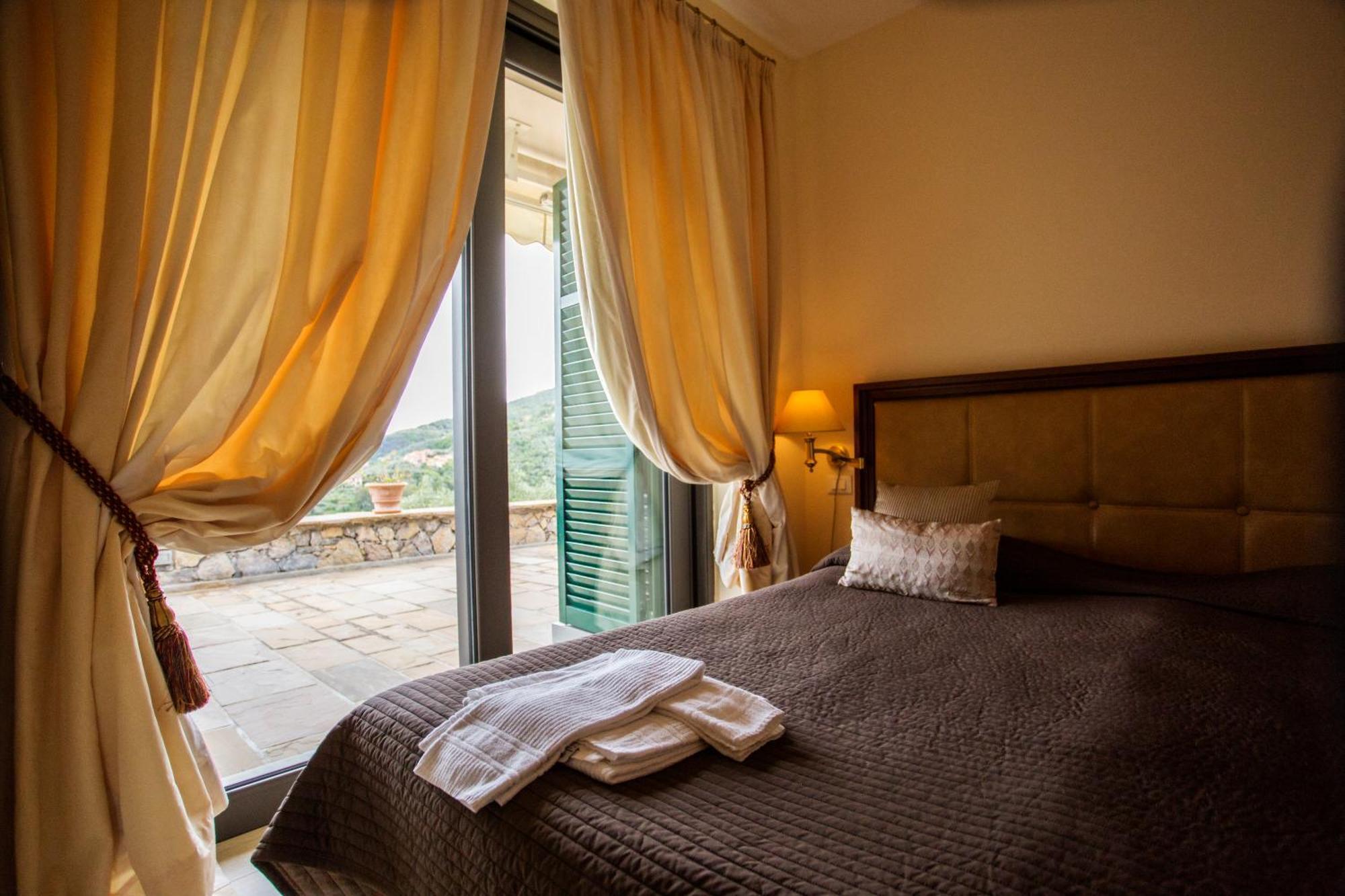 Miramare Apartments&Suites La Spezia Pokoj fotografie